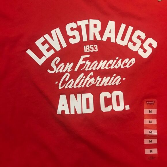 Levi’s Strauss & Co. Graphic Tee Red size M - Picture 3 of 5